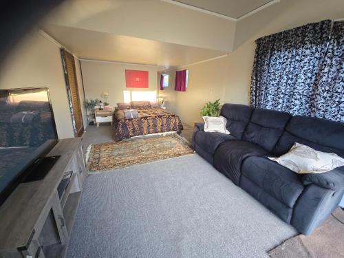 Affordable Private Pit Stop - Te Horo Beach in Tehoro
