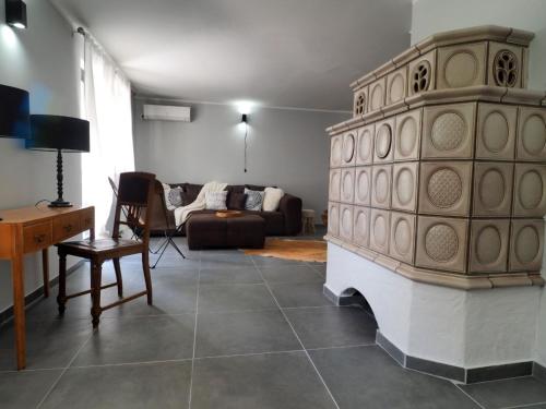 Istaba viesiem, Countryside Villa Latin with Outdoor Swimming Pool - Four Bedroom Villa with Swimming Pool in Plaski