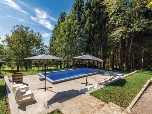 Viesnīcas āriene, Apartments & Rooms Latin - Quadruple Room in Plaski