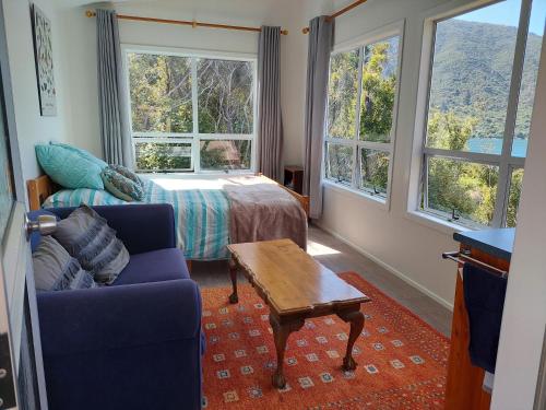 Endeavour View Eco Cabin in Endeavorinleta