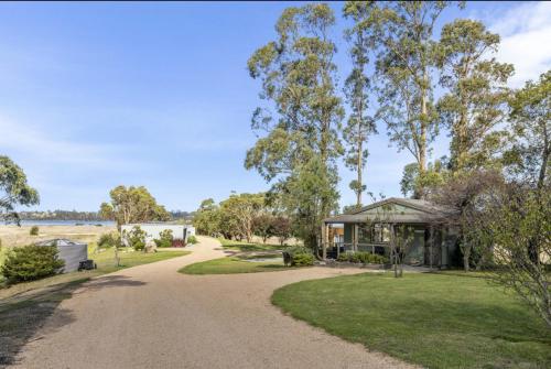 Lawsons Retreat