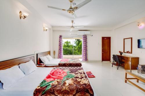 Hill Crown Hotel & Resort in Bandarban