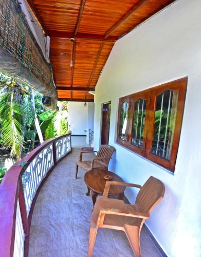 Balcony/terrace, Osanda Guest in Bentota
