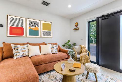 Casita Terra for Families, Pets, and Medical Stays in Coral Terrace