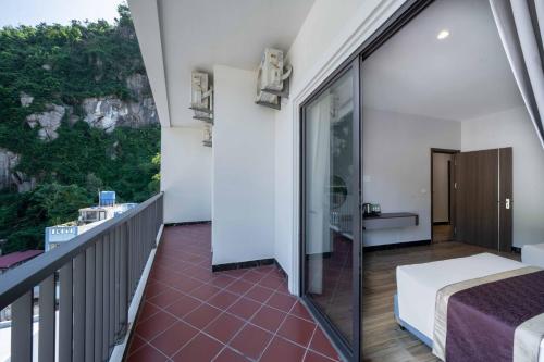 陽台/露台, Viet Hoa Cat Ba Hotel in 杭隋
