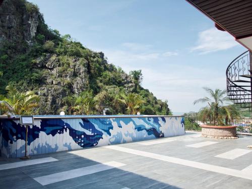 泳池, Viet Hoa Cat Ba Hotel in 杭隋