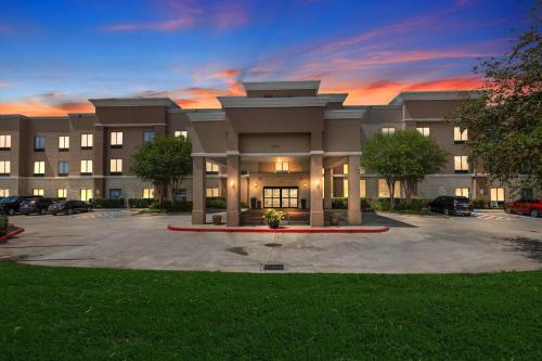 Hampton Inn & Suites Houston Rosenberg