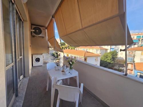 Casa Vista Mare Savona - 2 Bagni, Balcone e Aria Condizionata