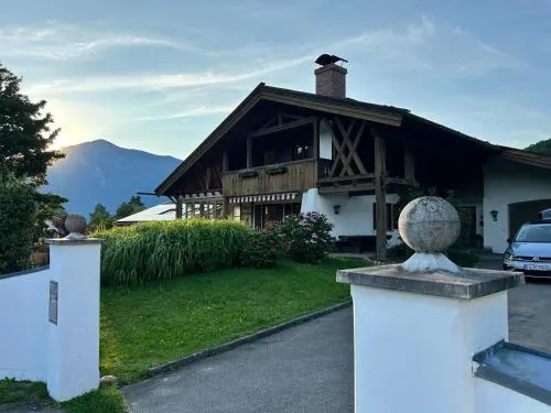 Ferienhaus mit Bergpanorama in Unterwössen, Deutschland