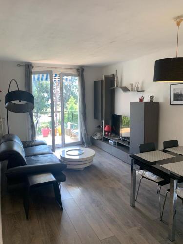 Pleasant 2 rooms Sea View