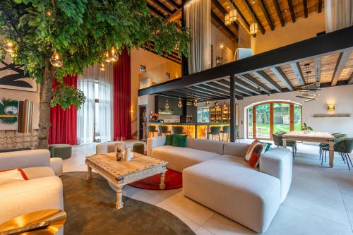 Woodloft, a unique place with an indoor pool! - Location, gîte - Sévrier