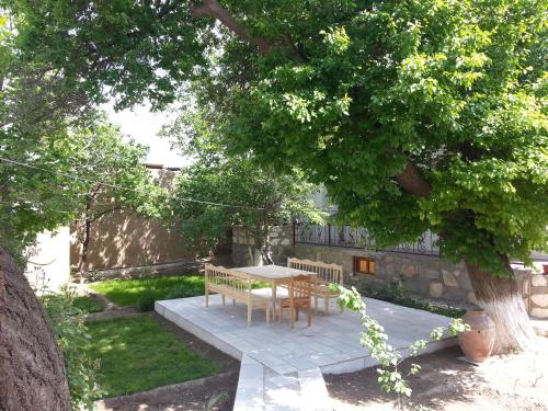 Riad Nur & Tours in Nurota