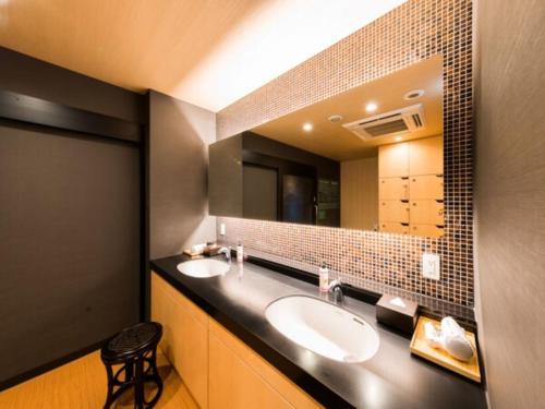 Super Hotel Tokyo Kinshicho-Ekimae near Tsugaru Inari Shrine