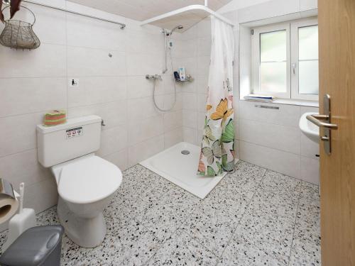 Fürdőszoba, Apartment Beim Thor Gross by Interhome in Brienzwiler
