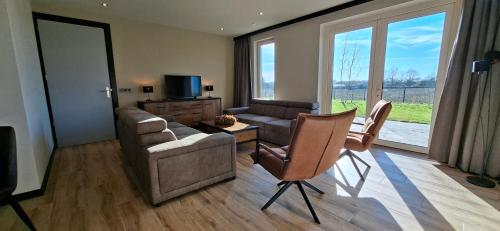 XXL Vakantiebungalow de Sleedoorn in Peel en Maas