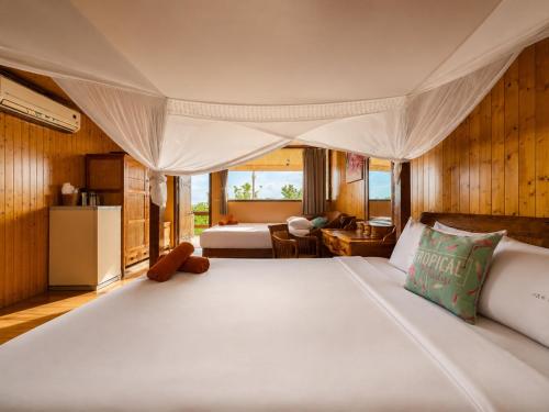 2 double beds