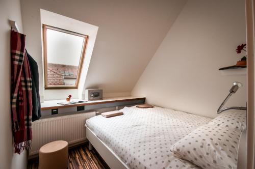 CUBE central rooms for 2, Sencur