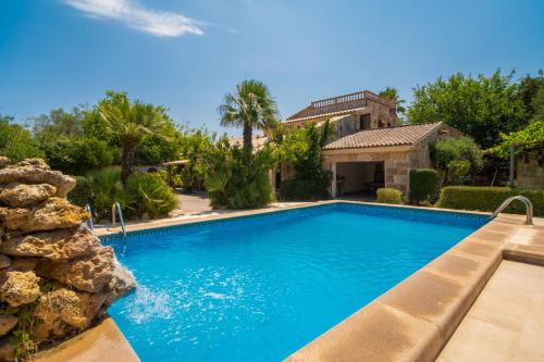 G085 Lorenzo by Mallorca Villa Selection