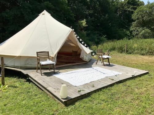 Glamping Vranov Na samotě U Včelína (Glamping Vranov Na samote U Vcelina) in Lančov