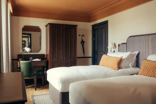 Double or twin room, superior