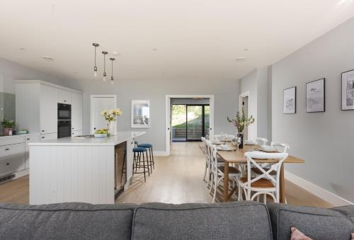 Exterior view, Boscreez in Mawgan Porth