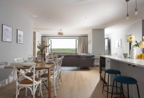 Exterior view, Boscreez in Mawgan Porth