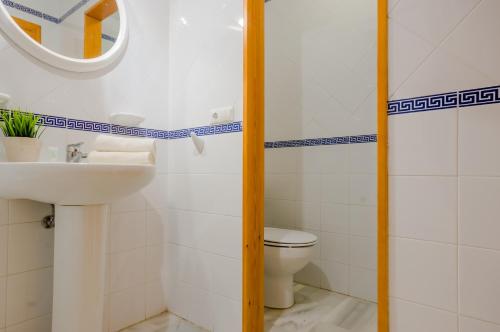 Three-Bedroom Apartment image 4