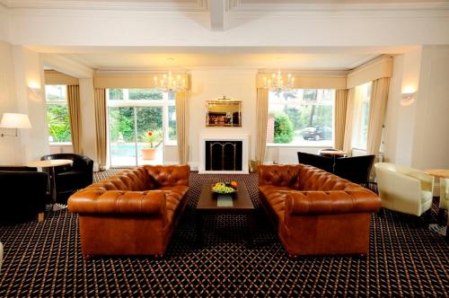 Ruang bersama/area TV, Burley Court Hotel in Bournemouth