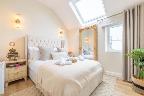 The Hidden Garden, Donaghadee The Beach House Hot Tub Tiki Bar Games Room Sleeps 6