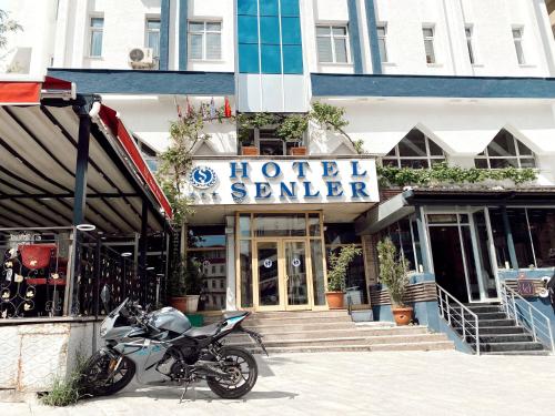 Şenler Oteli - Hôtel - Berereş