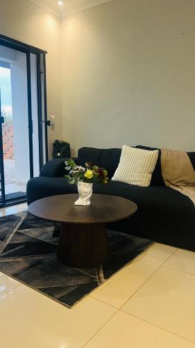 Mvananda Guest House in Kwanompondo