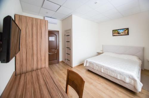 Aviator Hotel