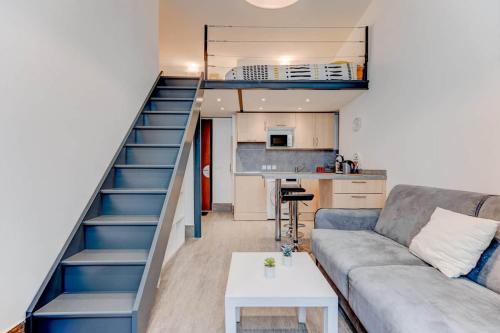 Appartement calme, central, clim, 5 min des plages