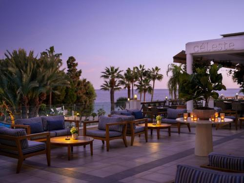 شرفة/ تراس, فندق ميديتيرينيان بيتش (Mediterranean Beach Hotel) in ضواحي ليماسول