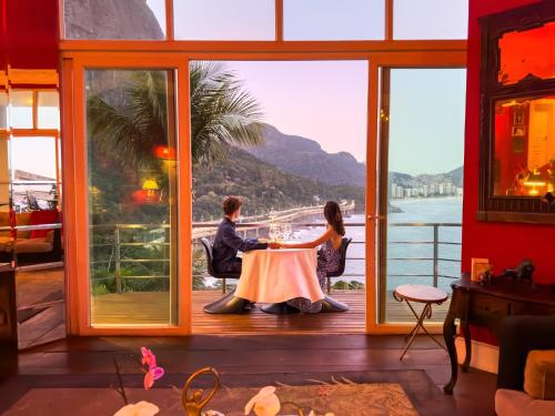 Restaurant, La Suite by Dussol in Joatinga