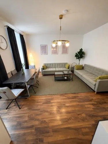 Spacious Garden Apartment 2 Bedrooms Private Terrace Near Metro in Wien, Österreich