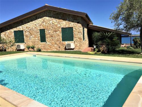 Villa Smeraldo Private access to the sea and pool