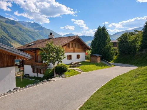 Maisonette-Wohnung in Rueras bei Sedrun - 200m zum Bahnhof - Perfekt für Ski & Ausflüge in Rueras, Schweiz