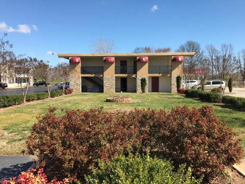 Näkymä ulkoa, Royal Regency Inn in Rock Hill (SC)