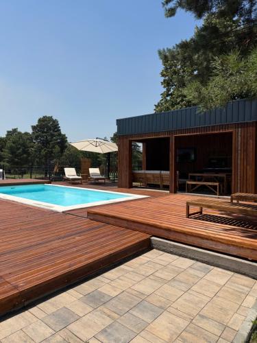 Villa Ruj Retreat Deliblatska Peščara (Villa Ruj Retreat Deliblatska Pescara) in Dubovac