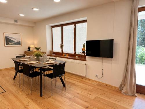 Haydn Lodge Garden & Terrace Apartment in Bad Kleinkirchheim