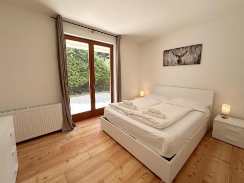 Haydn Lodge Garden & Terrace Apartment in Bad Kleinkirchheim