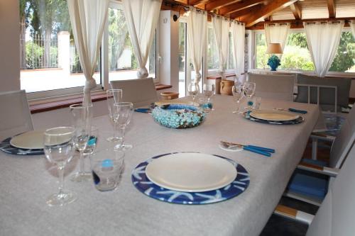 Villa Silvia direttamente sul mare in Caronia (Sicily)