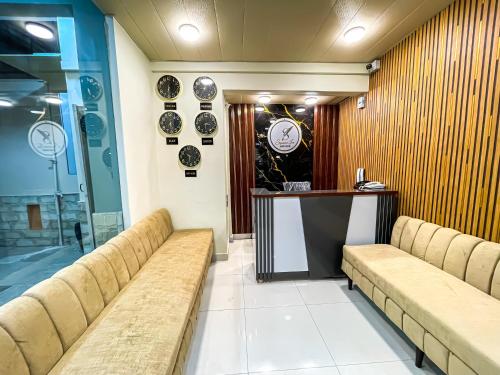 Signature Inn Near By Airport in Faisal Cantonment