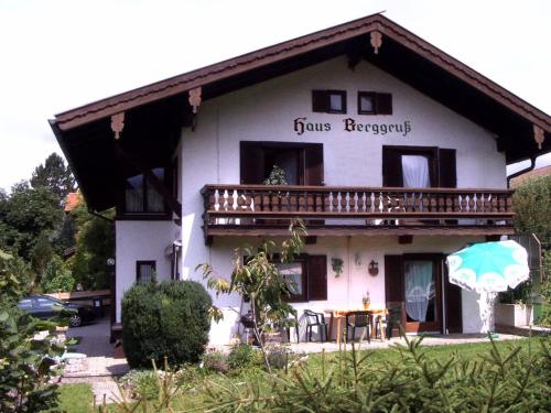Apartment Haus Berggruß by Interhome