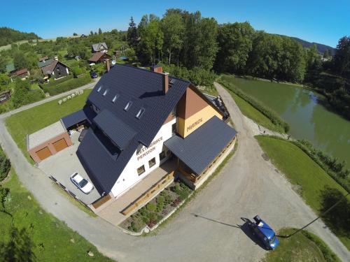 Viesnīcas āriene, Pension Mandl in Rajec-Jestrebi