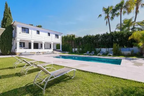Villa Puerto Banus, Piscina, BBQ, Smart TV, AC, Discoteca, 12 personas photo 2