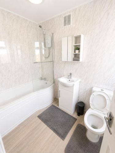 #186 Spacious Home for Work & Leisure - Sleeps 4-5 in Cheshire