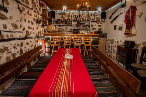 Къща за гости Никол in Rozhen