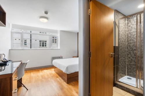 The Mitre Hotel Brighton - image 4